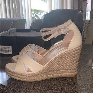 BRAND NEW WEDGES SIZE 10